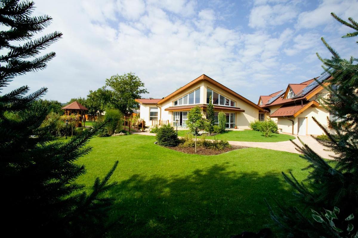 Vila Valca Luaran gambar